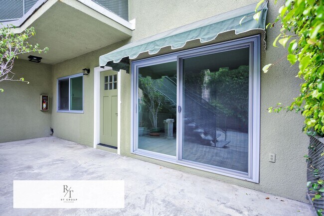 Photo - Fully Upgraded Spacious 2-Bedroom Unit in Prime Arcadia Location Unit B