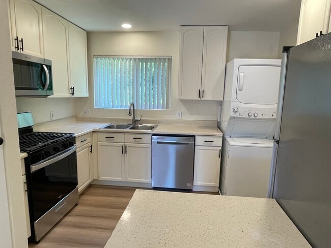 Photo - 8645 Mellmanor Drive Unit B
