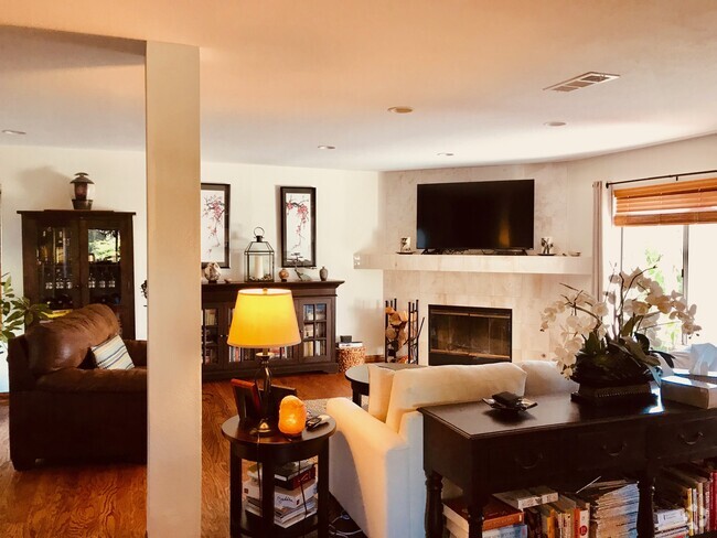 Building Photo - 2657 Cazadero Dr Rental