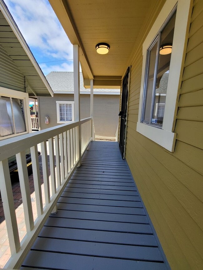 Photo - Detached Craftsman Cottage with Courtyard Charm – Low $1,000 Deposit