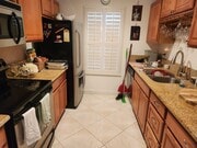 Photo - 1352 Parkside Dr