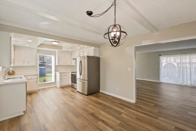 Photo - 1909 Harriman Ln Unit 1