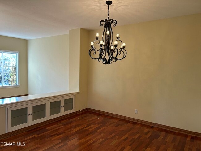 Photo - 5608 Roundtree Pl