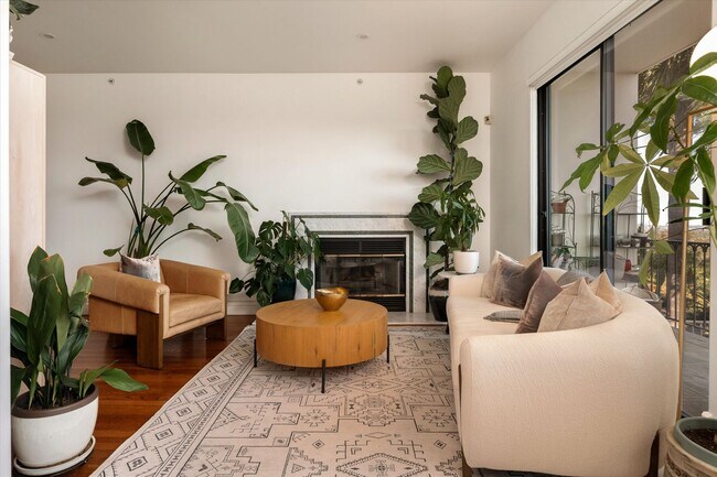 Photo - 6060 La Goleta Rd Unit C - Townhouse