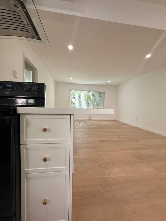Photo - 1205 Amethyst St Unit B