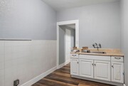 Photo - Modern 10-Room Downtown Gem – Ideal for Fl... House