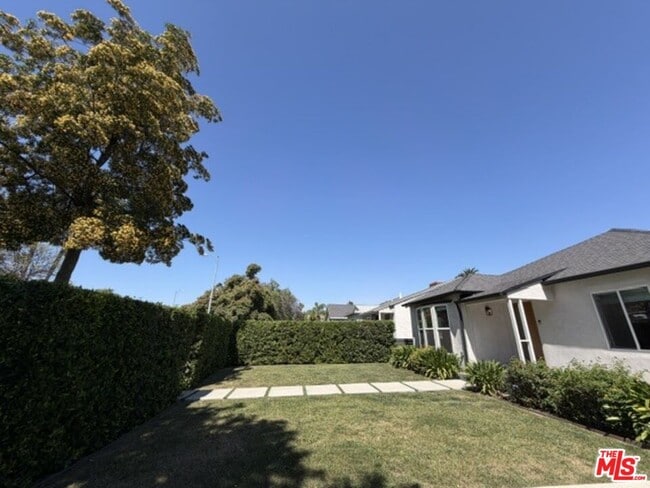 Photo - 1768 S Fairfax Ave