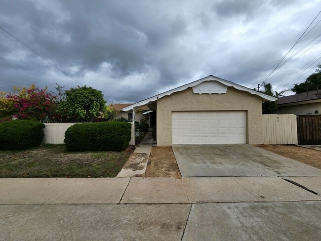 Building Photo - Single Story 3BR Home in Serra Mesa