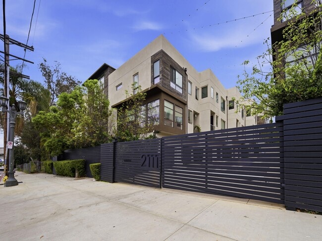 Building Photo - 2111 N Cahuenga Blvd