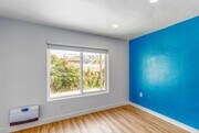STU, 1BA - 500SF - The Villager in Bay Park, Freshly Renovate...