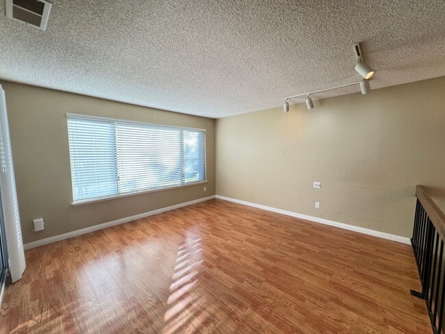 Photo - Beautiful 2Bd/1.5Ba w/Carport and Garage in Laguna Hills!