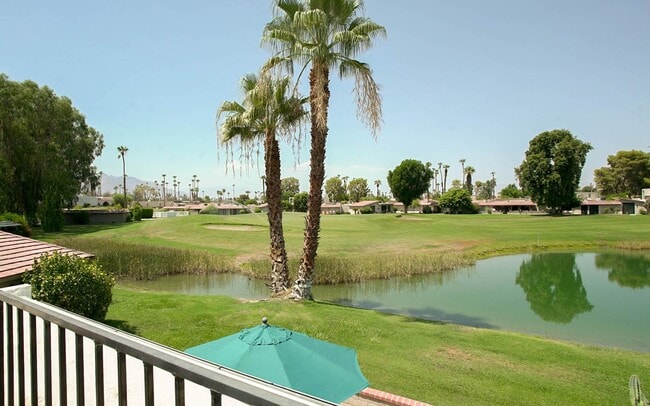 Lakeside Golf Course Retreat in Cathedral ... - Lakeside Golf Course Retreat in Cathedral ... House