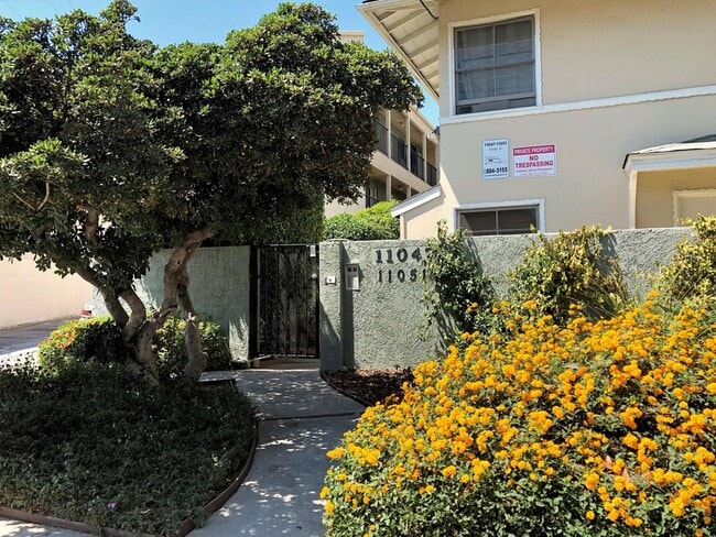 Photo - Spacious, bright and HUGE 2bd/1ba + 2 park... Unit 11051 #11