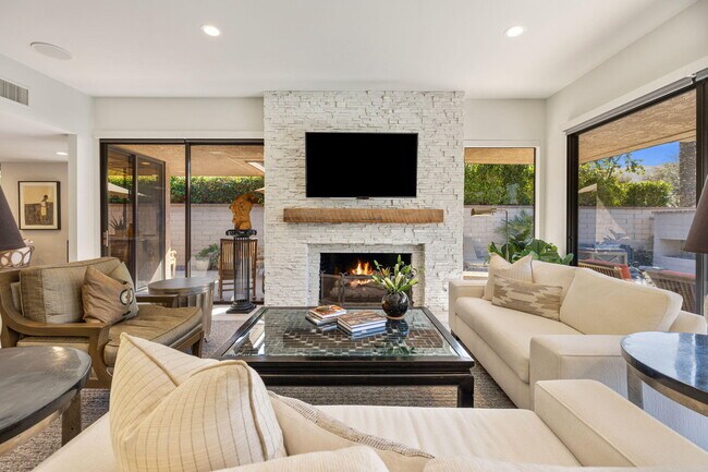 Photo - 76 Princeton Dr