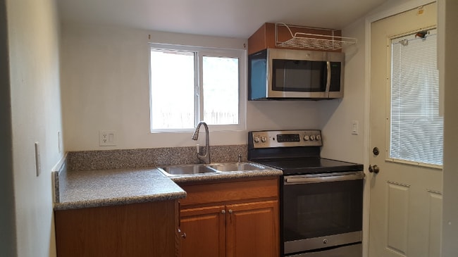 Photo - 776 Melody Ln