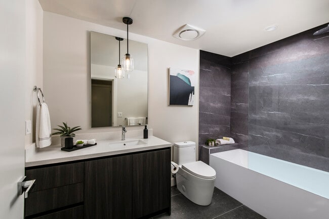 Photo - Arista Glendale