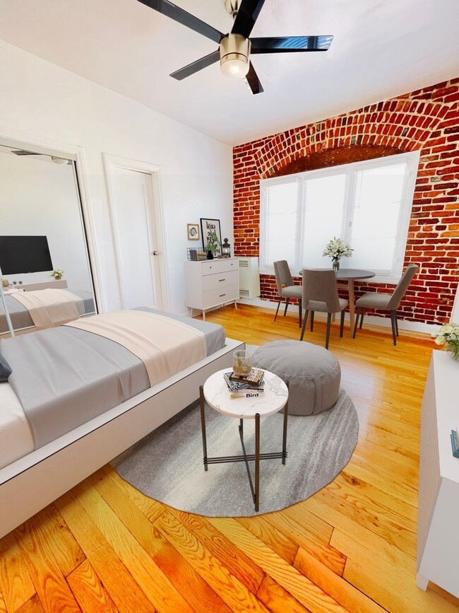 Photo - Chateau Los Feliz