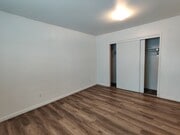 Room#2 - 337 E Ash Ave House