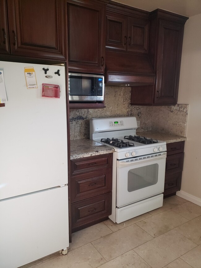 Photo - 705 Keenan St