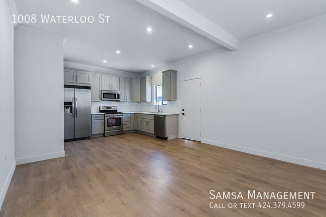 Photo - 1008 Waterloo St