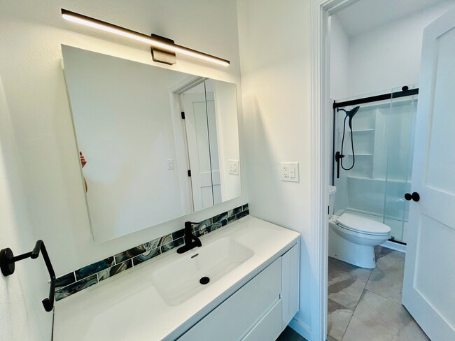 Photo - 870 Windridge Cir