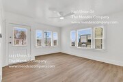 Photo - 2443 Union St