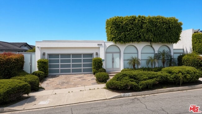 Photo - 18222 Coastline Dr