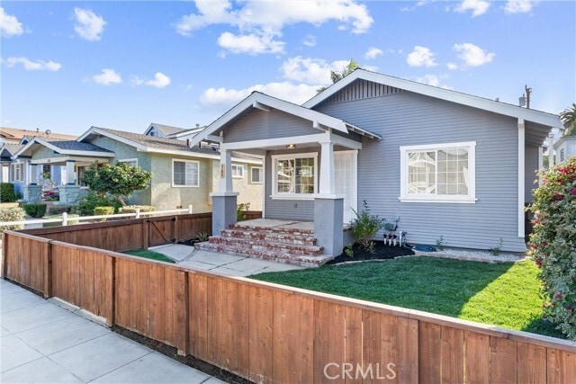 Photo - 765 Loma Ave Townhome