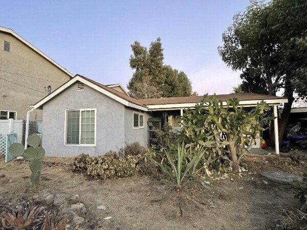 Photo - 5023 63rd St