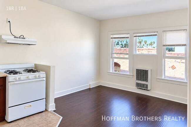 Photo - 537 S Kenmore Ave Unit 205