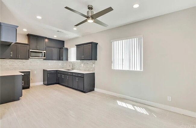 Photo - 11031 S Burin Ave Unit 11031