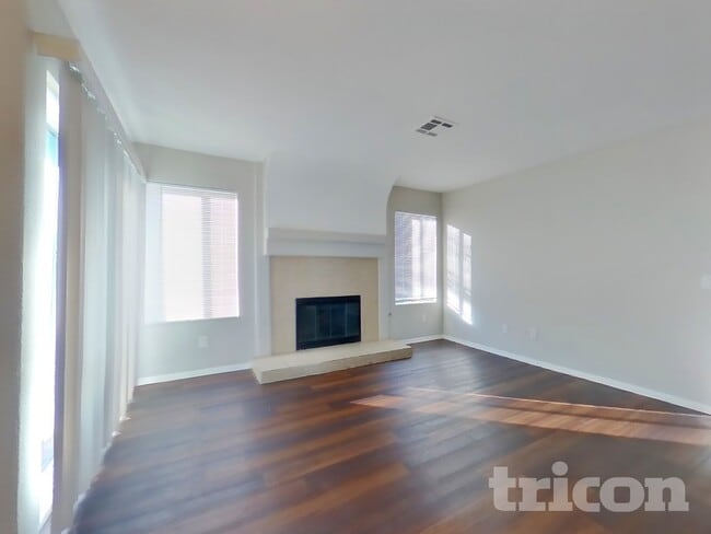 Photo - 44238 Gillan Ave