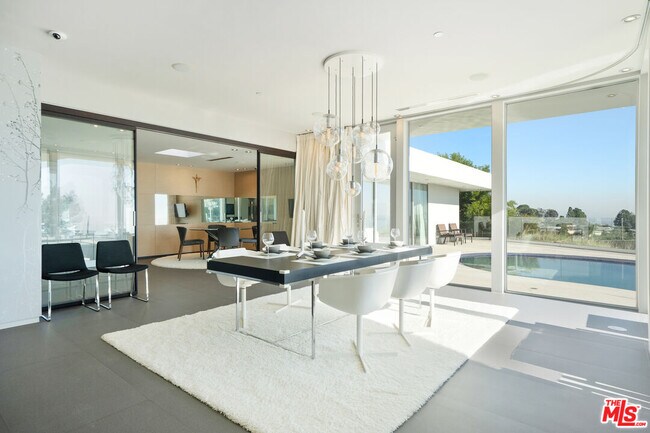 Photo - 1610 Carla Ridge