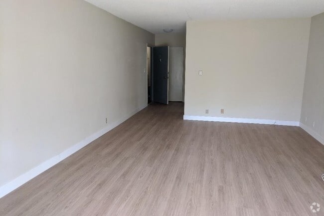 Building Photo - 1637 Veteran Ave Unit 3 Rental
