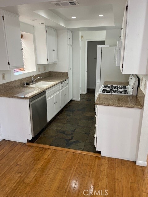 Building Photo - 22003 Belshire Ave Unit 9