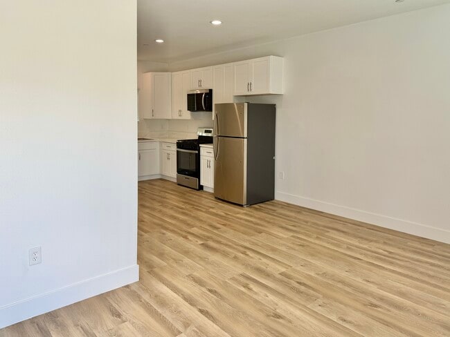 Photo - 6991 Del Rosa Ave