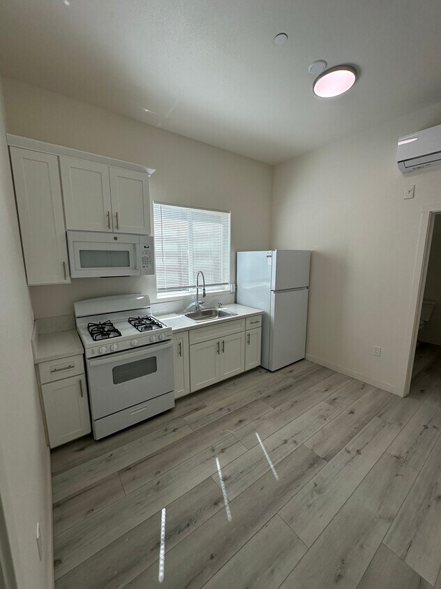 Floor Plan - 1 Bedroom / 1 Bath