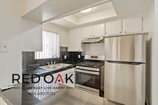 Photo - 4069 Oakwood Ave Unit 7