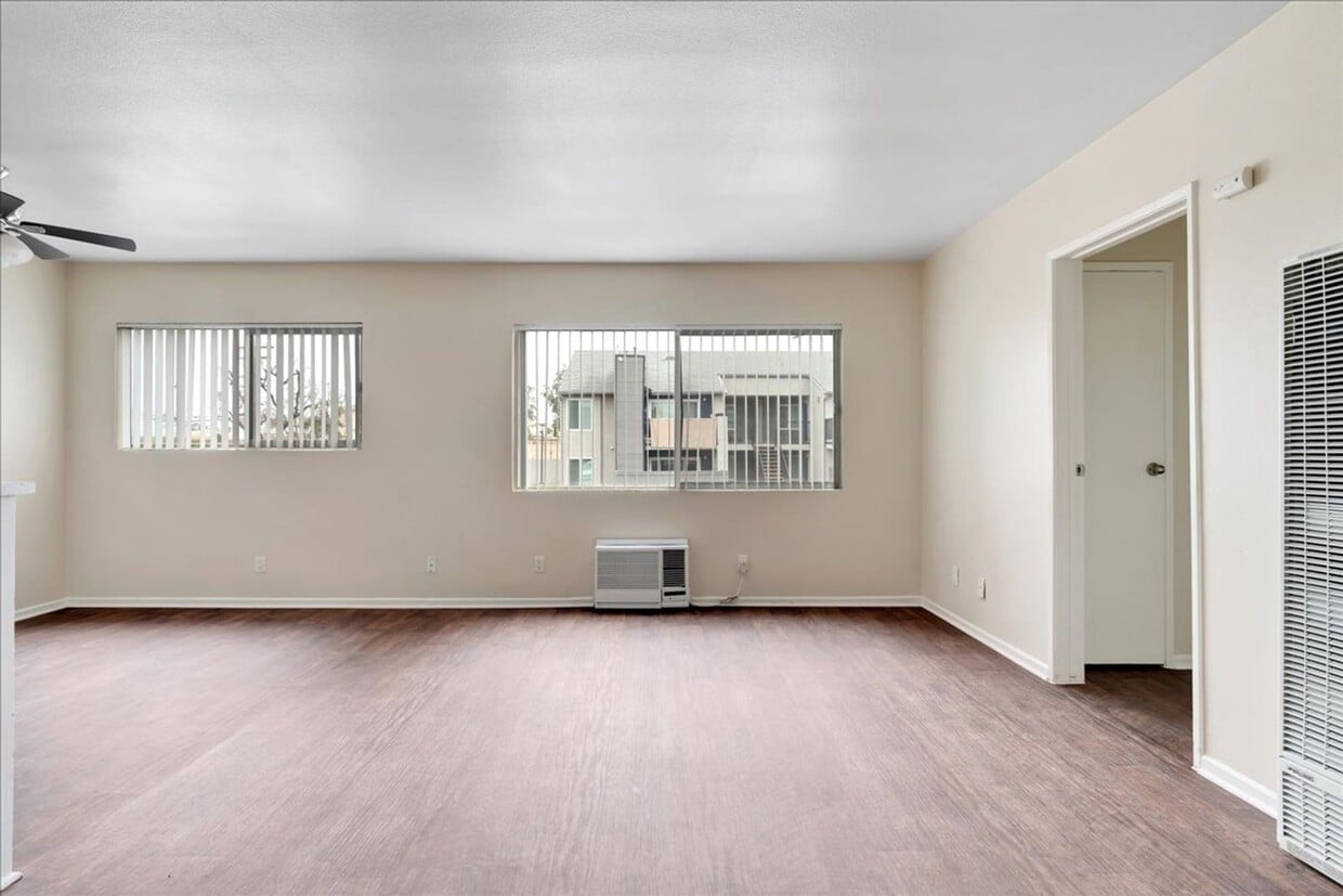 Floor Plan - (4112) 1bd/1ba - Deluxe