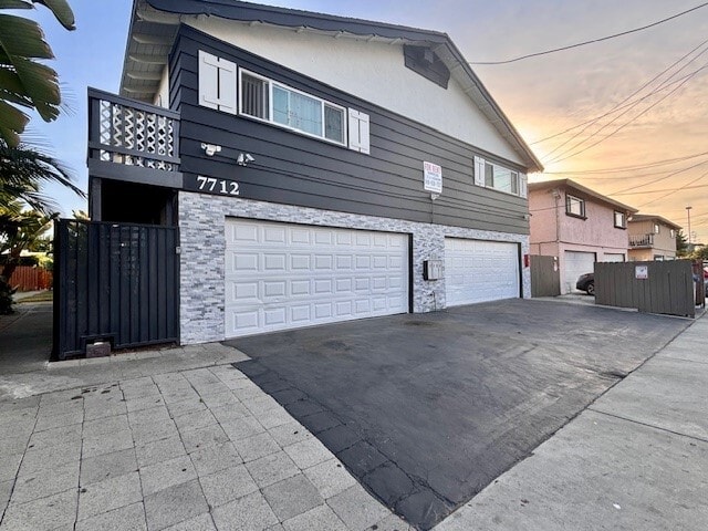 Building Photo - 7712 Cypress Dr Unit D