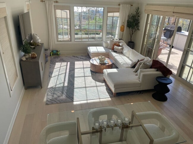 Building Photo - 3 bd/3.5 Ba Sea Summit Panoramic Ocean Vie...