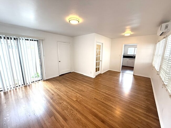 Photo - Bungalow - 1 bedroom + Office = natural wood floors, mini split a/c , new appliances, private pat... Unit 1114 1/2 Brent