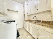 Photo - 625 Cochran Ave Apartment Unit 9