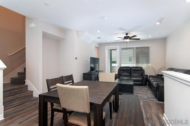 Photo - 709 Anchor Ct