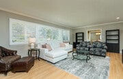 Photo - 1535 Glenmont Dr House