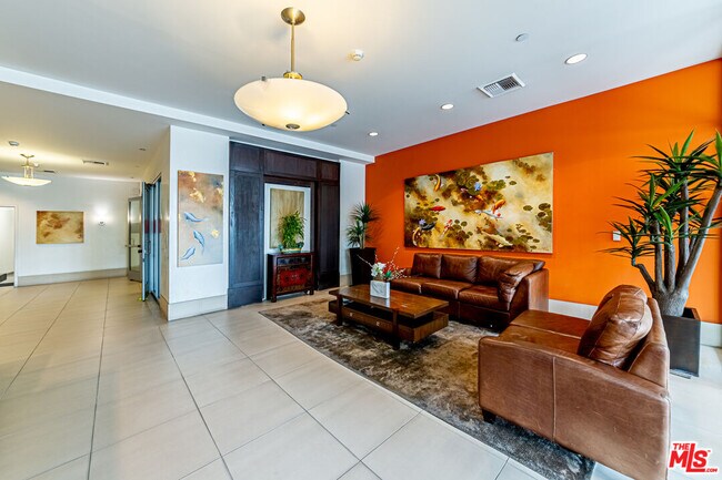 Photo - 3223 W 6th St Unit 806