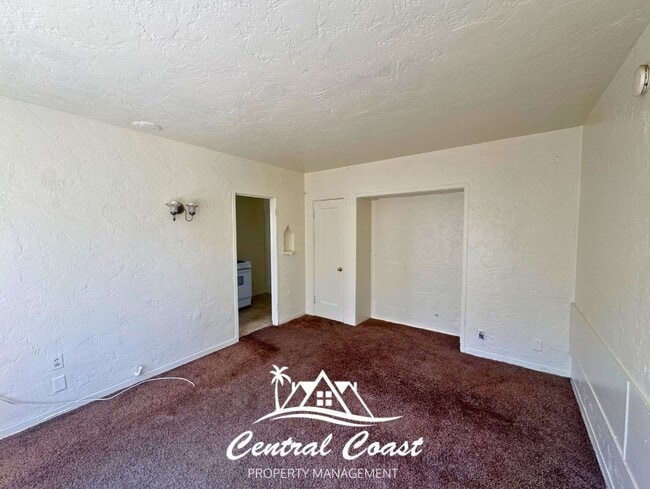 Building Photo - 0 E Chapel St