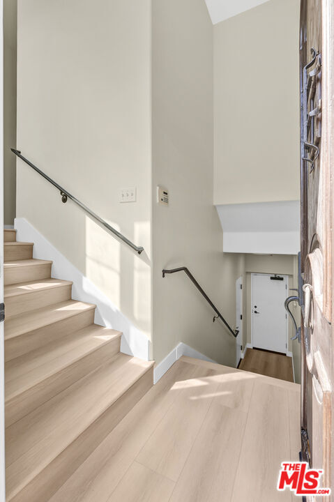 Photo - 3833 Huron Ave Unit 4