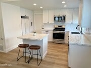 Photo - 382 Aristotle St