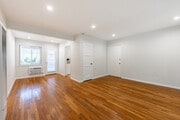 1BR, 1BA - 1,000SF - Dining Room - Park View Arbor Apartments